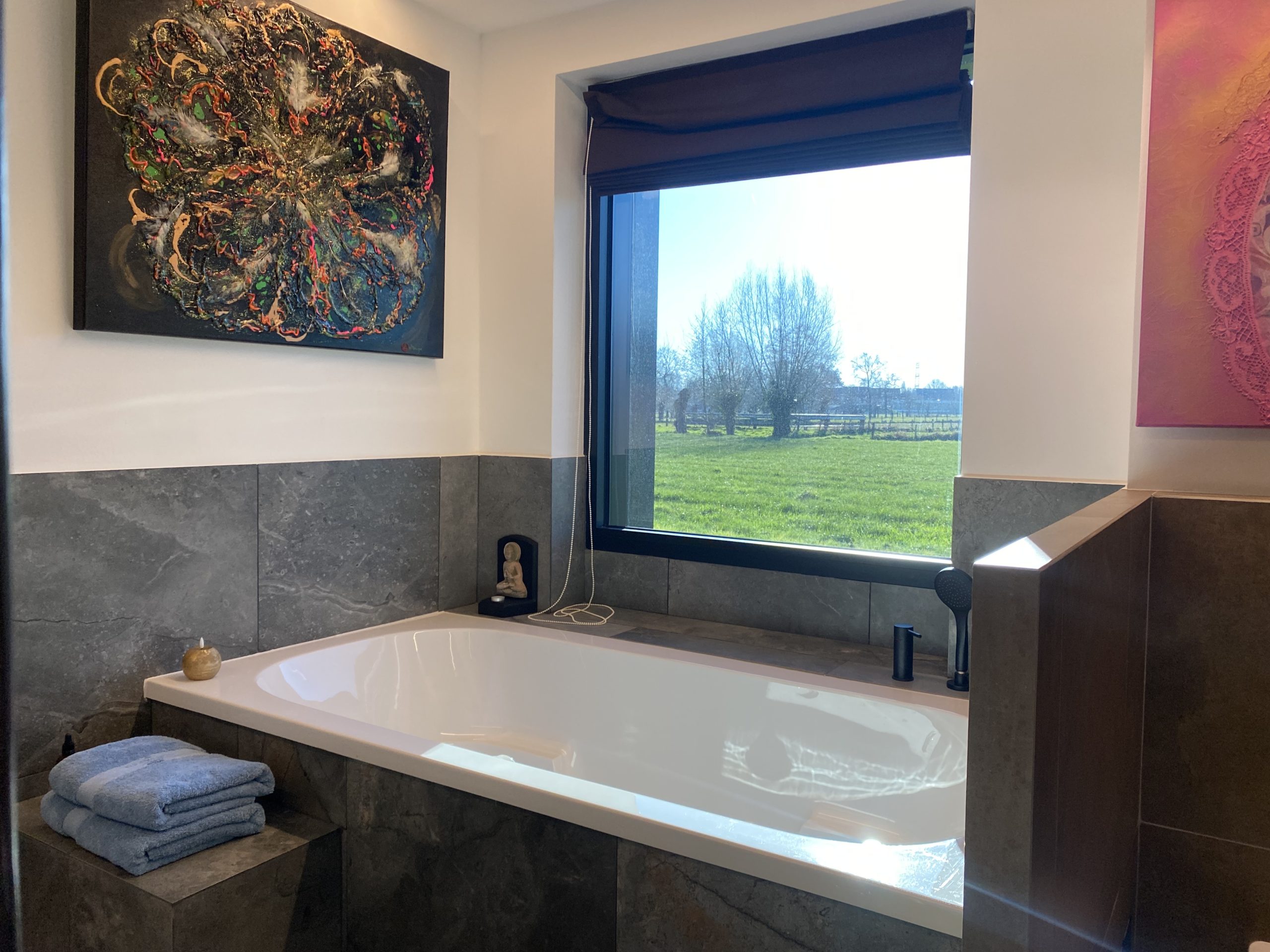 Art Bruges Guestrooms Therapy room Bathroom
